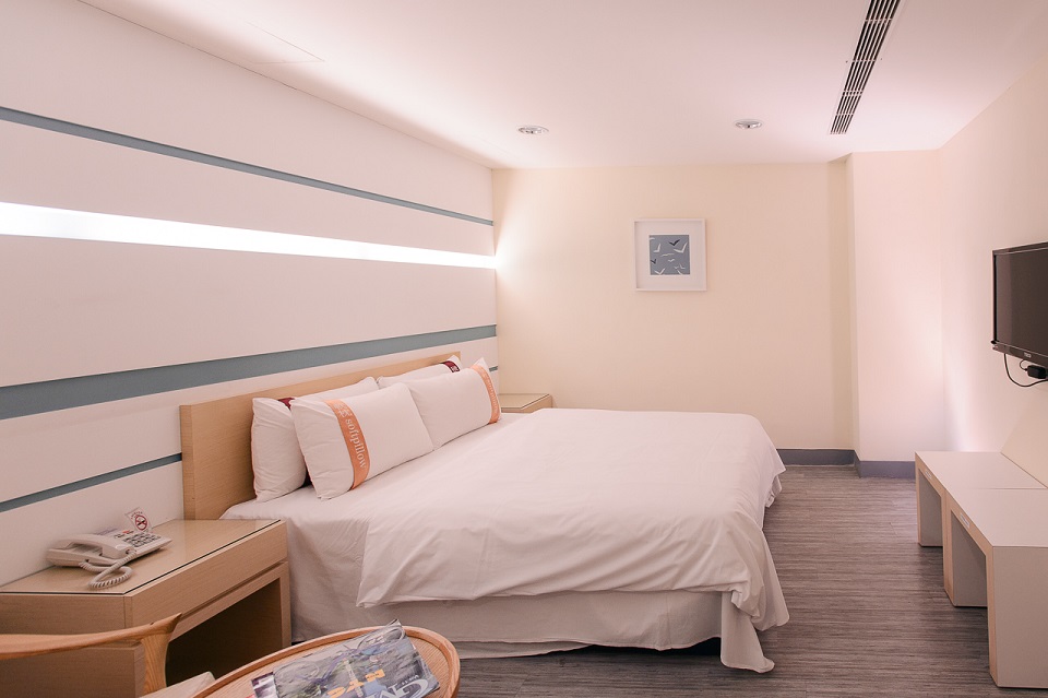 典雅雙人房無窗戶-(一大床房)