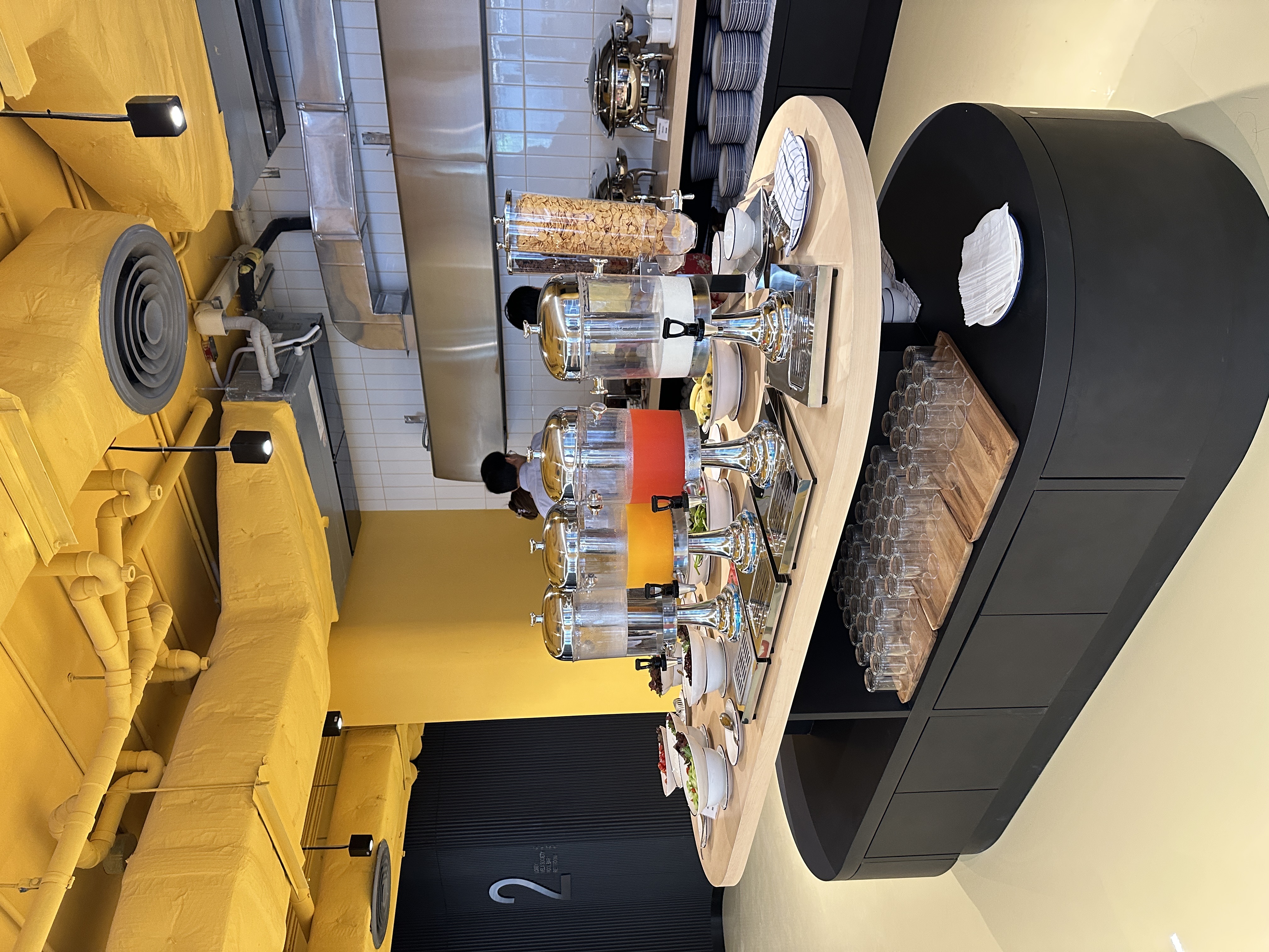 Restaurant + Breakfast