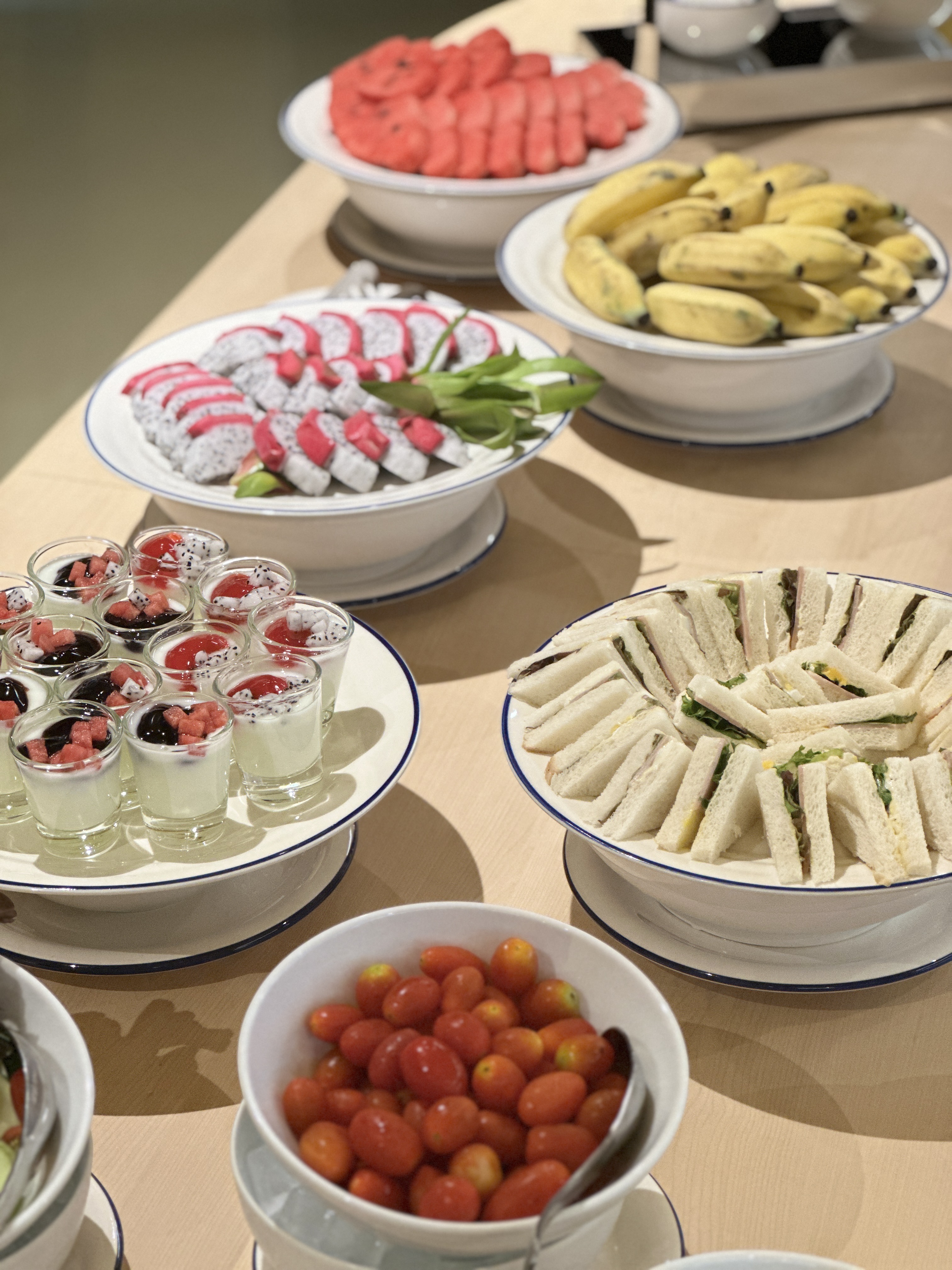 Restaurant + Breakfast