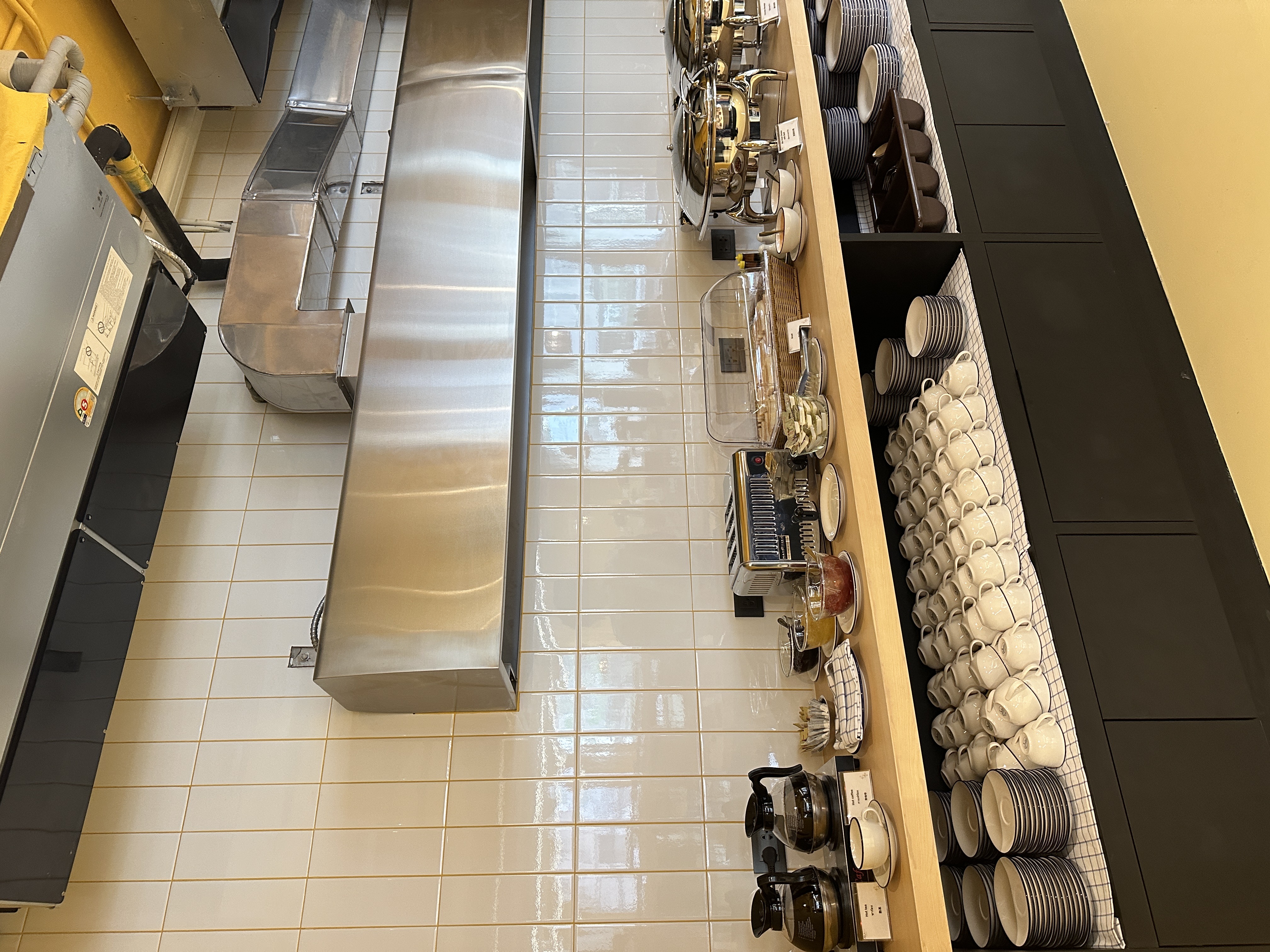 Restaurant + Breakfast