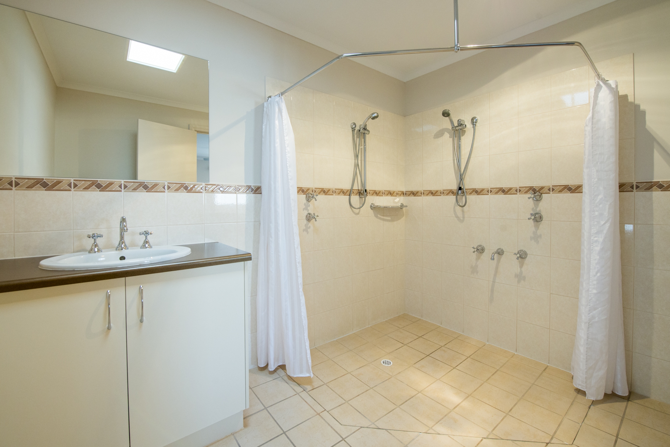 King studio suite bathroom at Port Vincent Motel and Apartments