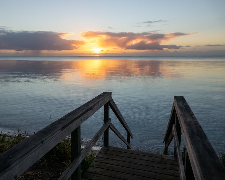 Sunrise at Port Vincent, over calm waters