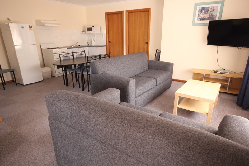 Yorke Peninsula accommodation, Port Vincent accommodation, Port Vincent Cabins