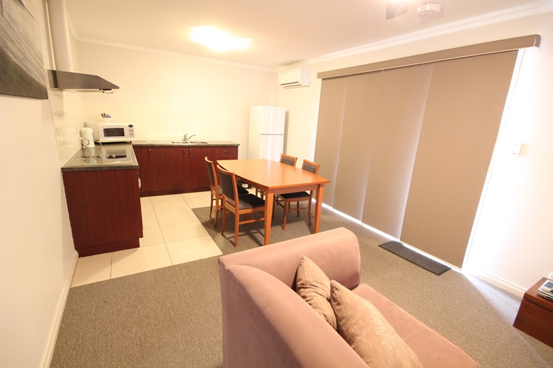 Yorke Peninsula accommodation, Port Vincent accommodation, Port Vincent Cabins