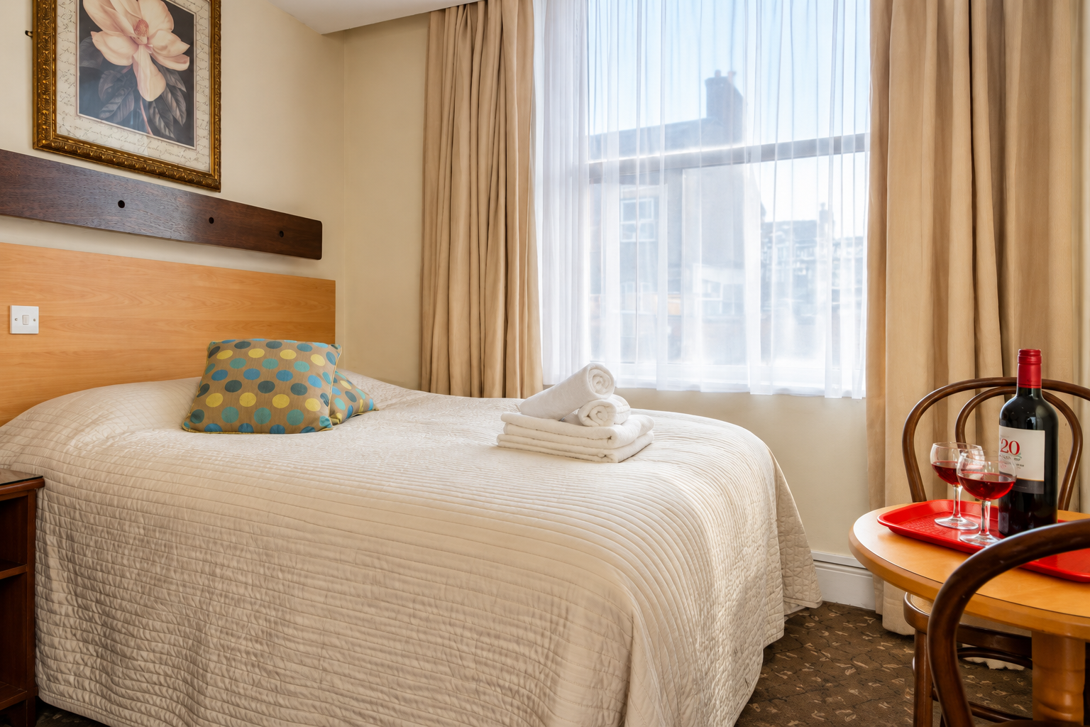 Double Bedroom smaller sq footage with Ensuite