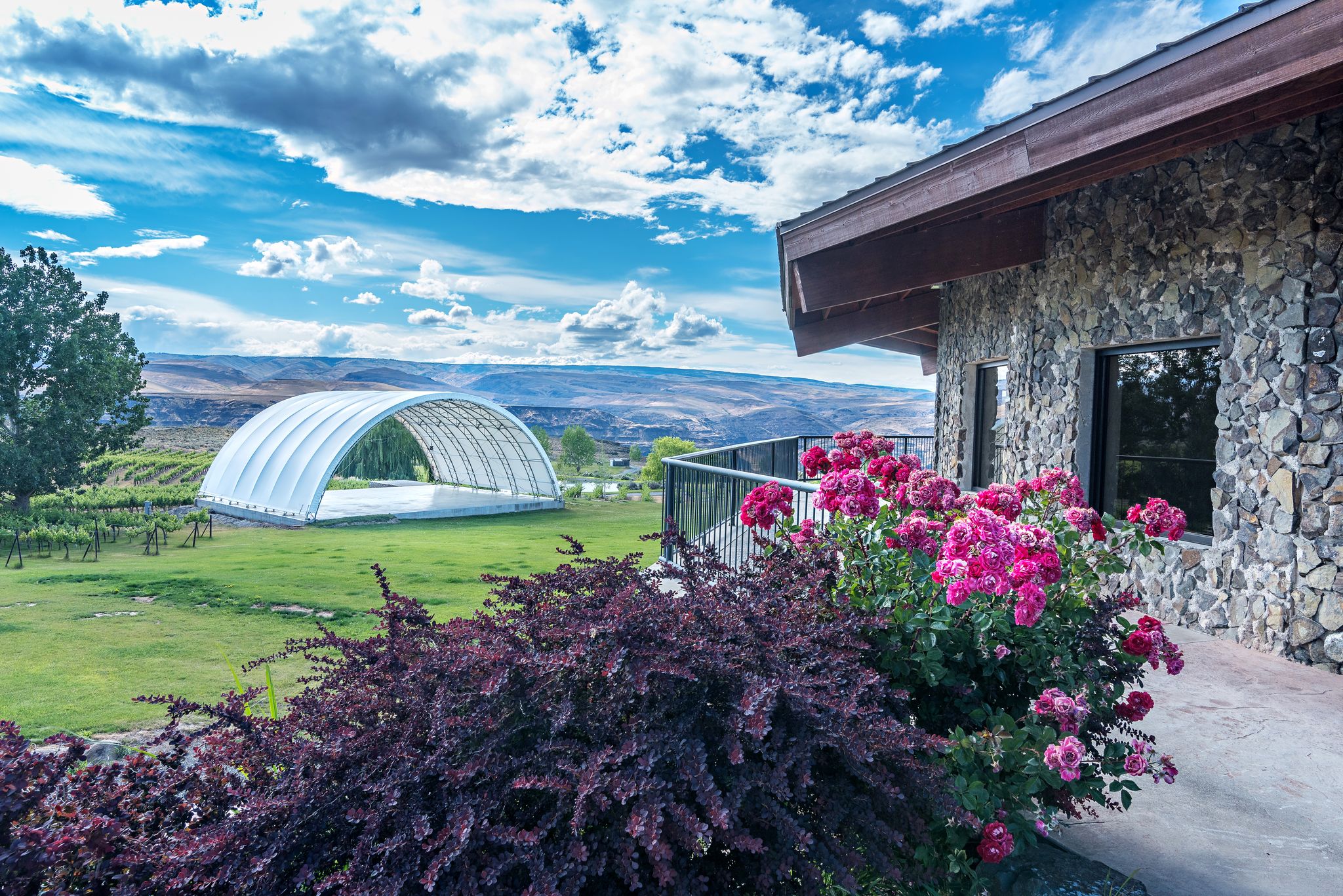 Columbia River Retreat Lakehouse | Cave B Ridge - K Rosé Hospitality LLC