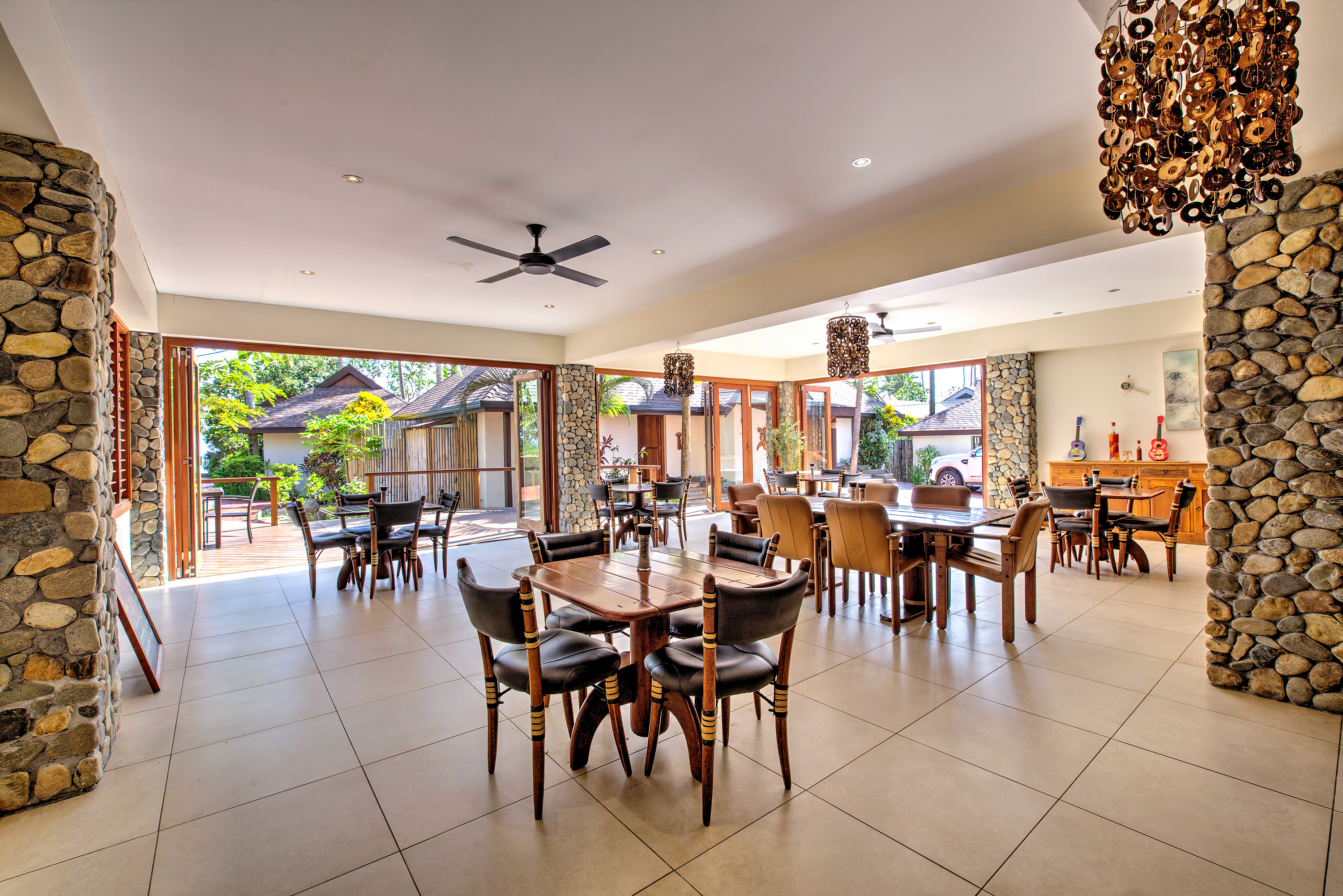 beachfront boutique hotel coral coast fiji restaurant romantic couples escape