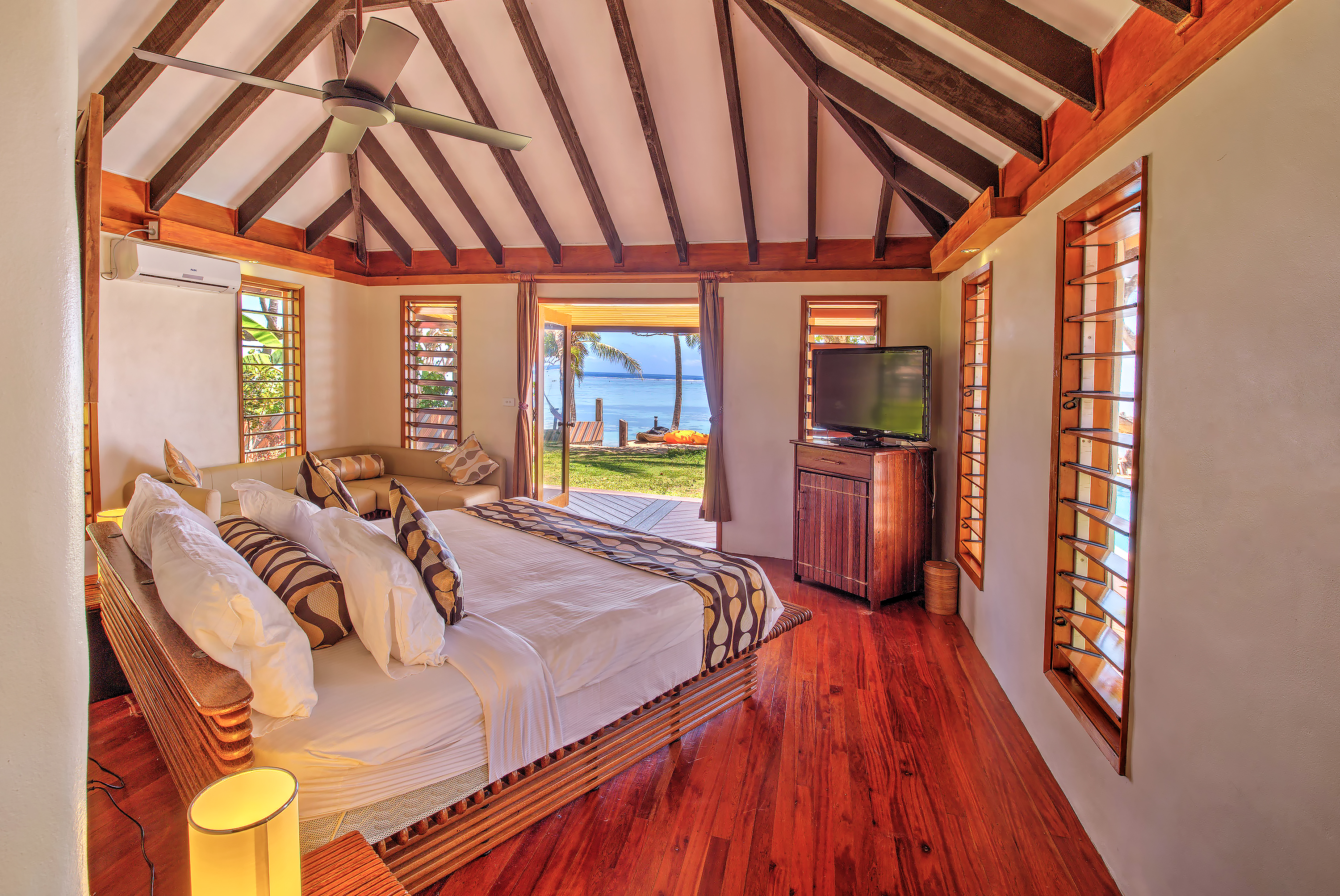 Villa 1 Beachfront Honeymooner | Maui Palms