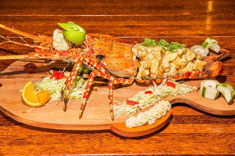 beachfront boutique hotel coral coast fiji fine dining seafood platter lobster