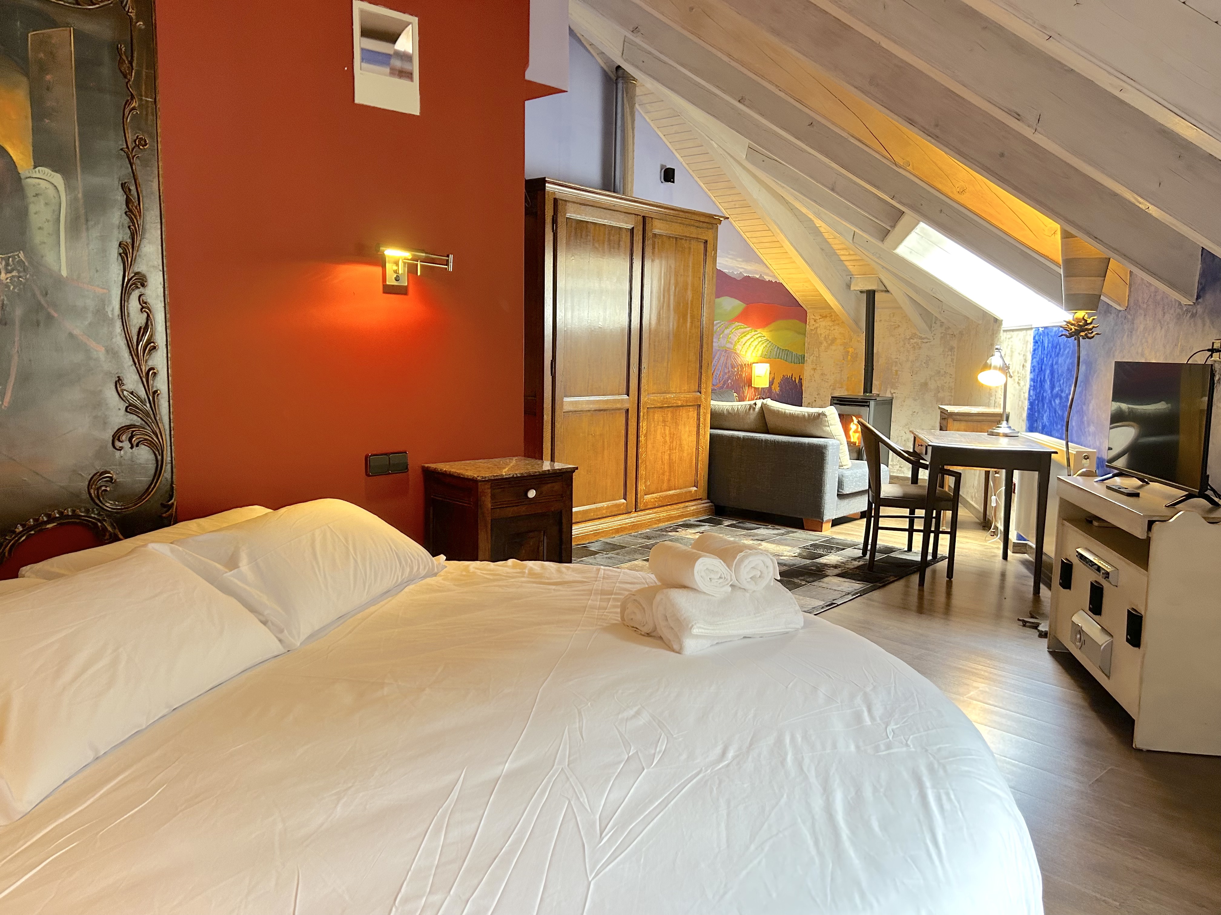 Suite with jacuzzi and air conditioning