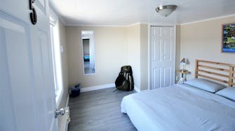 Twillingate Newfoundland Hostel Accommodation Hi Tides Hostel Room 5 - Double Bed