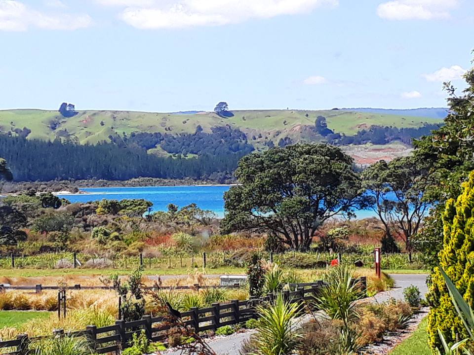 view of Kai Iwi Lakes from driveway