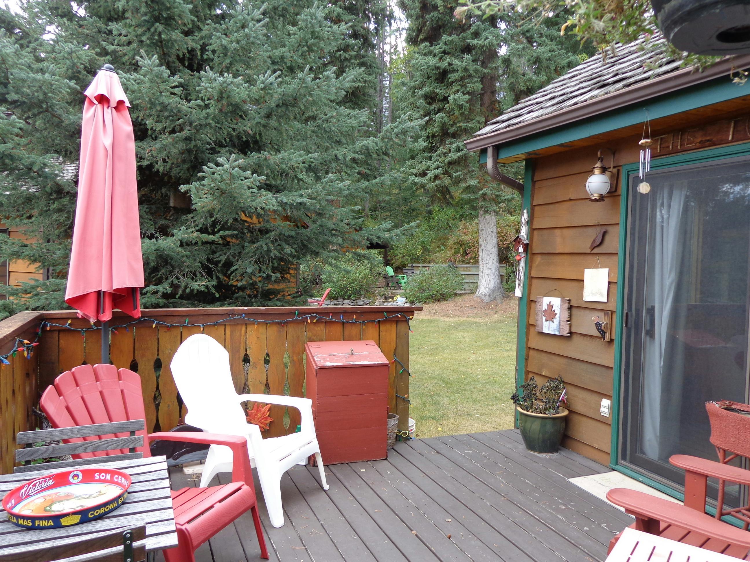 Relax or BBQ on the front deck when the weather is good