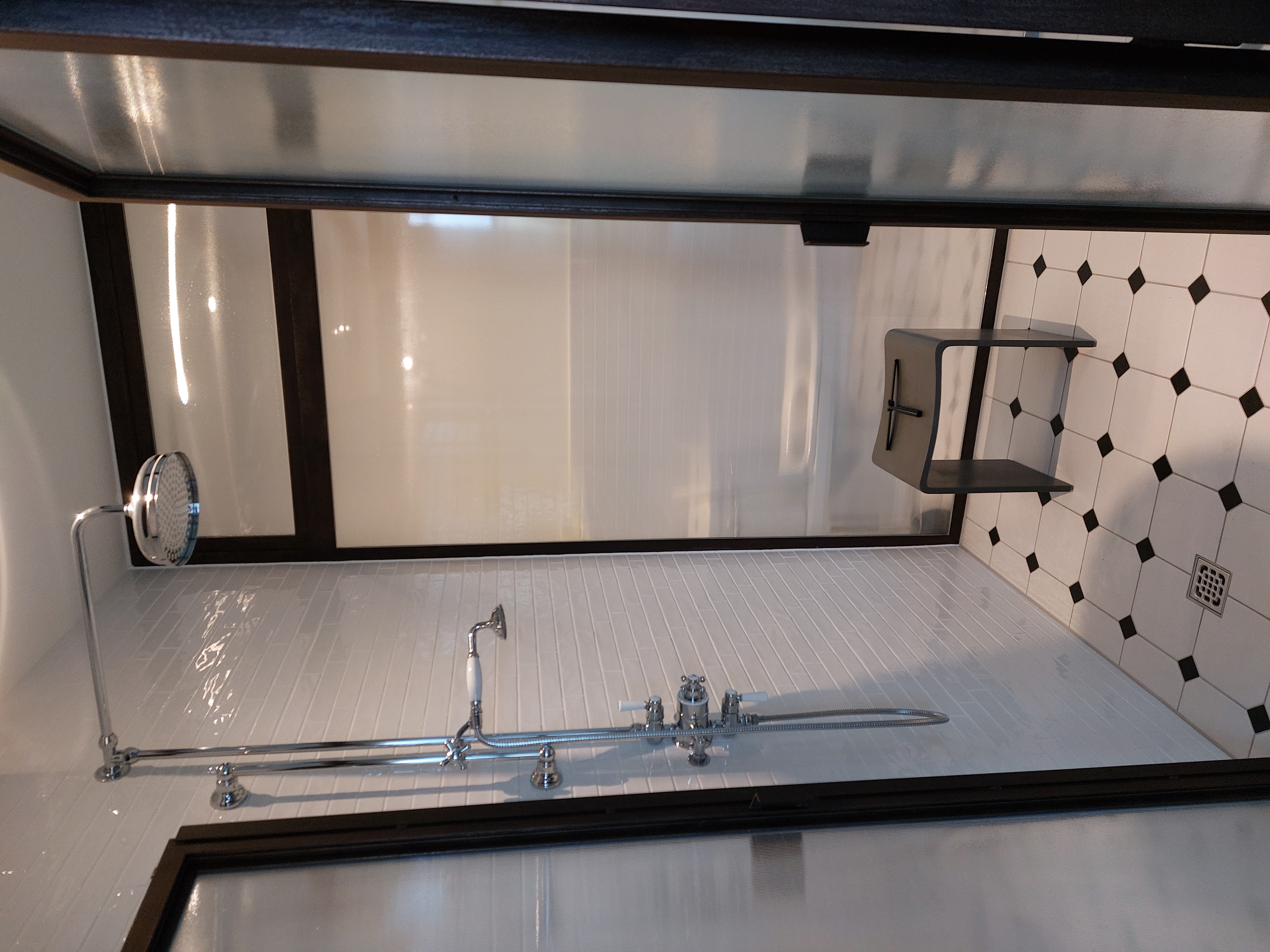 Apple Studio shower ensuite to bedroom