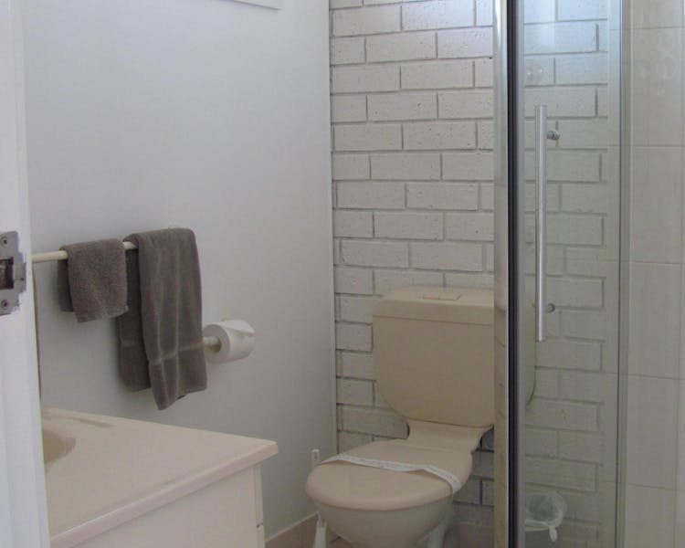 Bathroom - Standard and Family Rooms