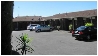 Parking lot - Standard and Family Rooms