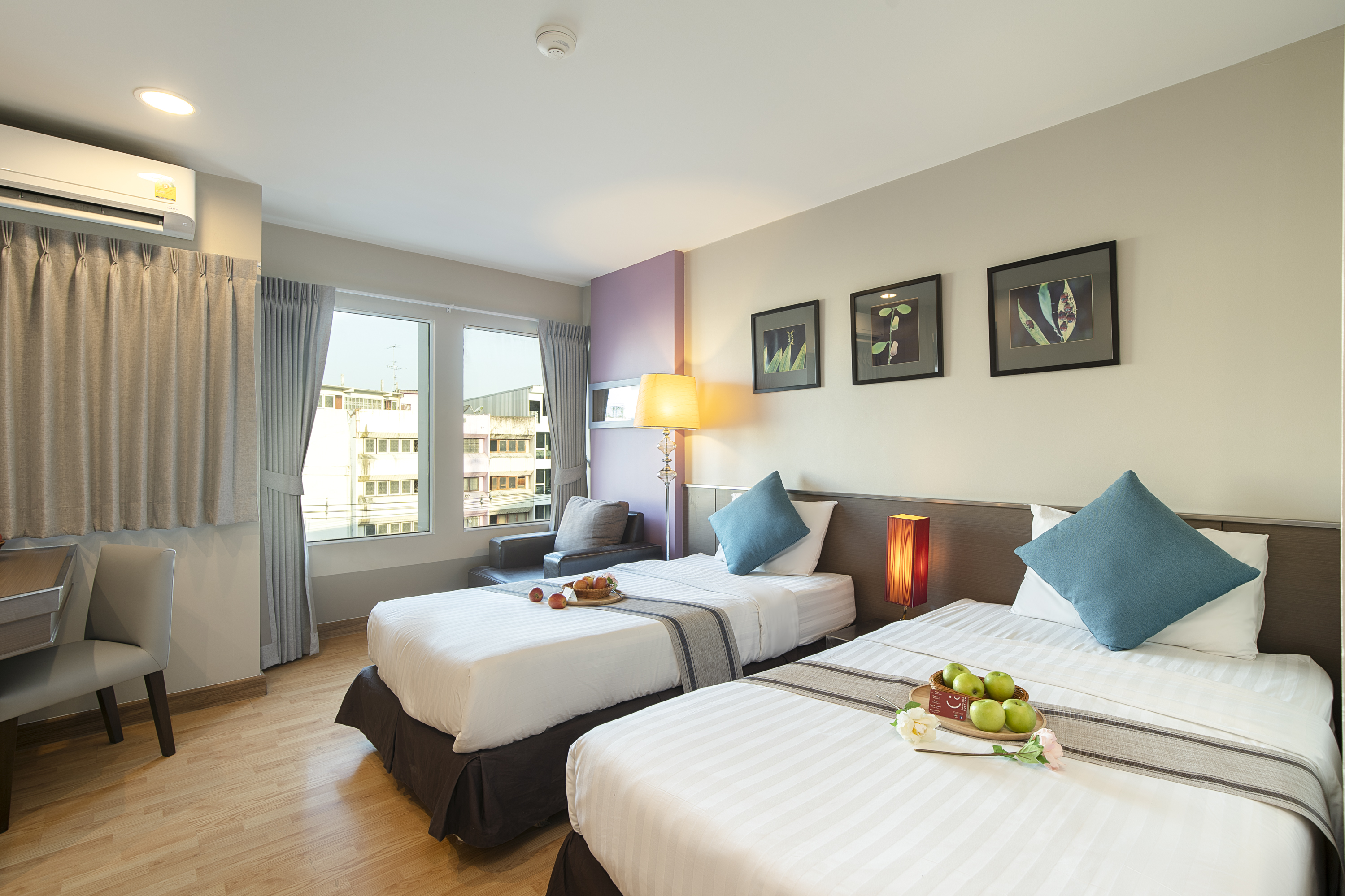 Superior Room Twin Bed | Bangkok Loft Inn