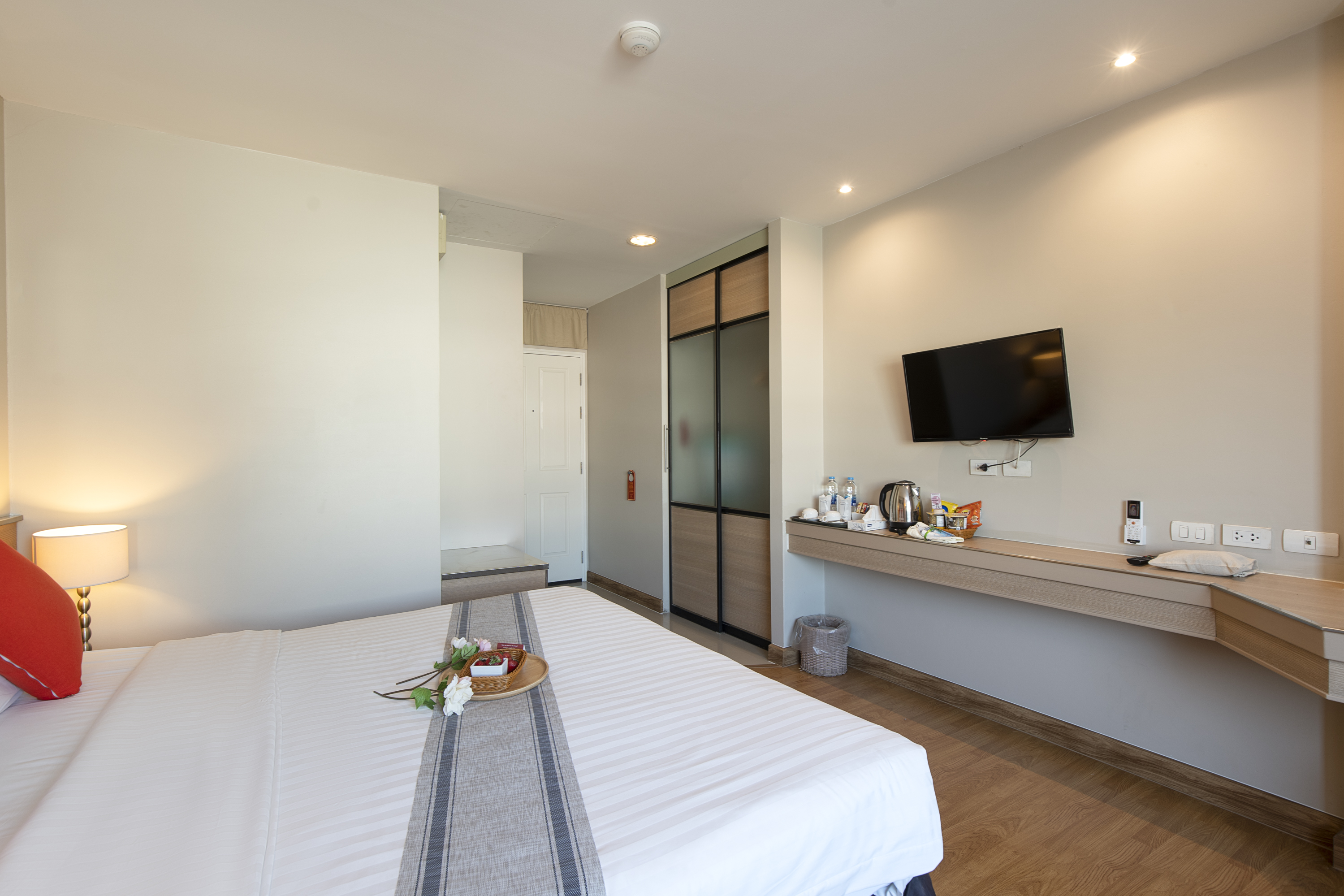 Superior Double bed room size 25 Sq.m.