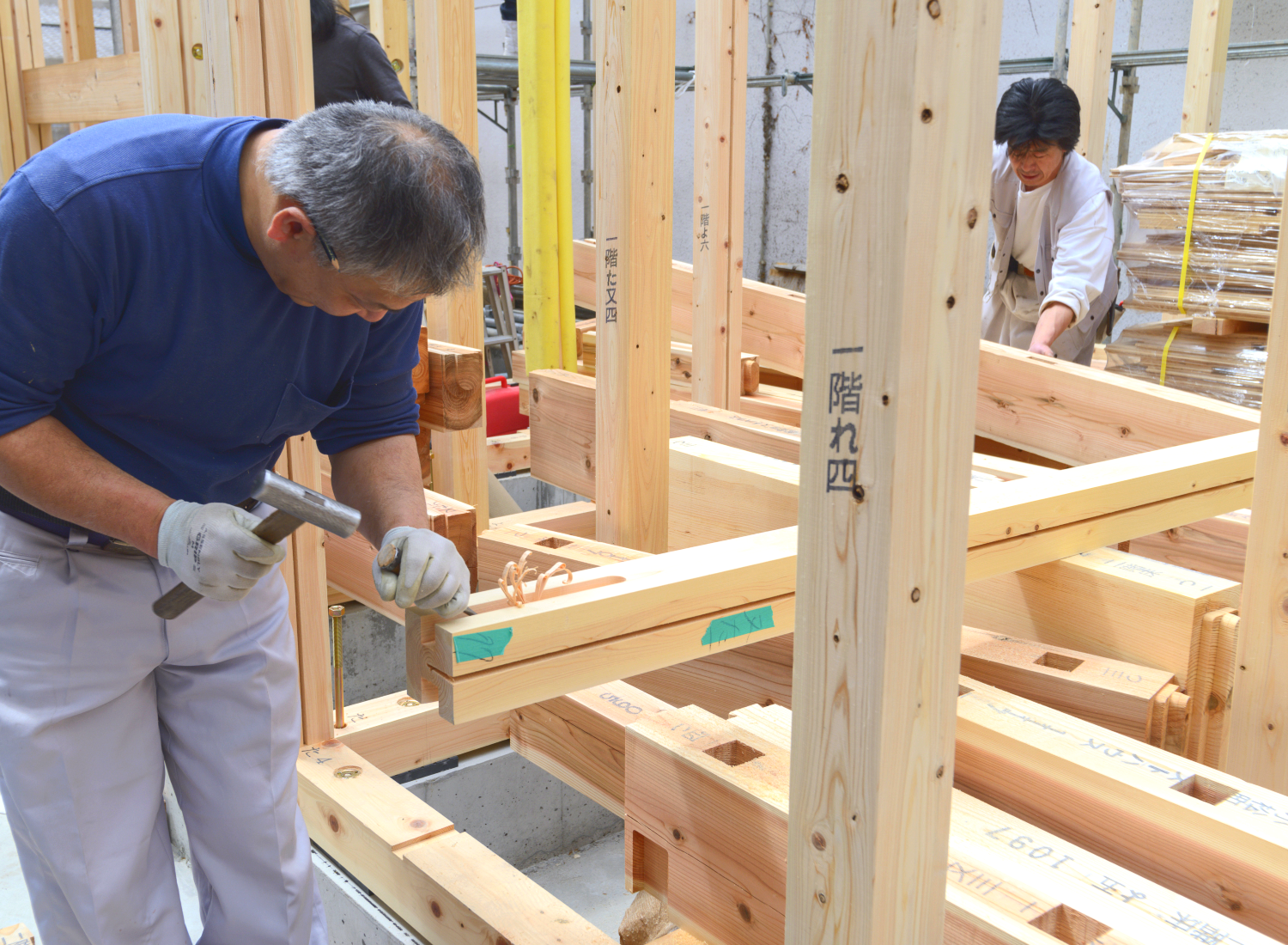 Shimaya Stays Komatsu Residences Construction - assembling external structure