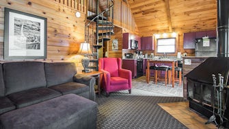 1 Bedroom Cabin with Loft