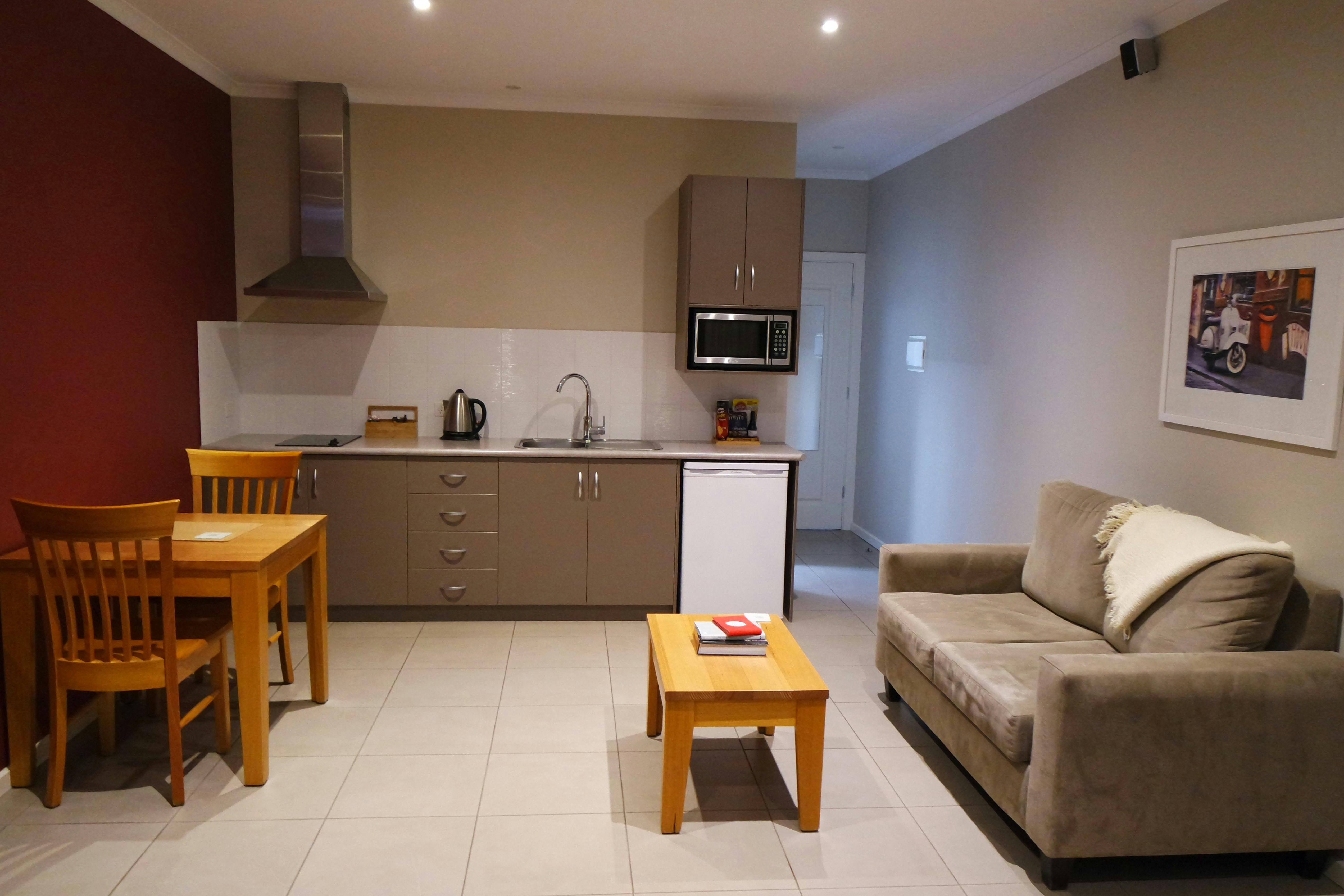 A) Luxury Studio Apartment | Must at Coonawarra