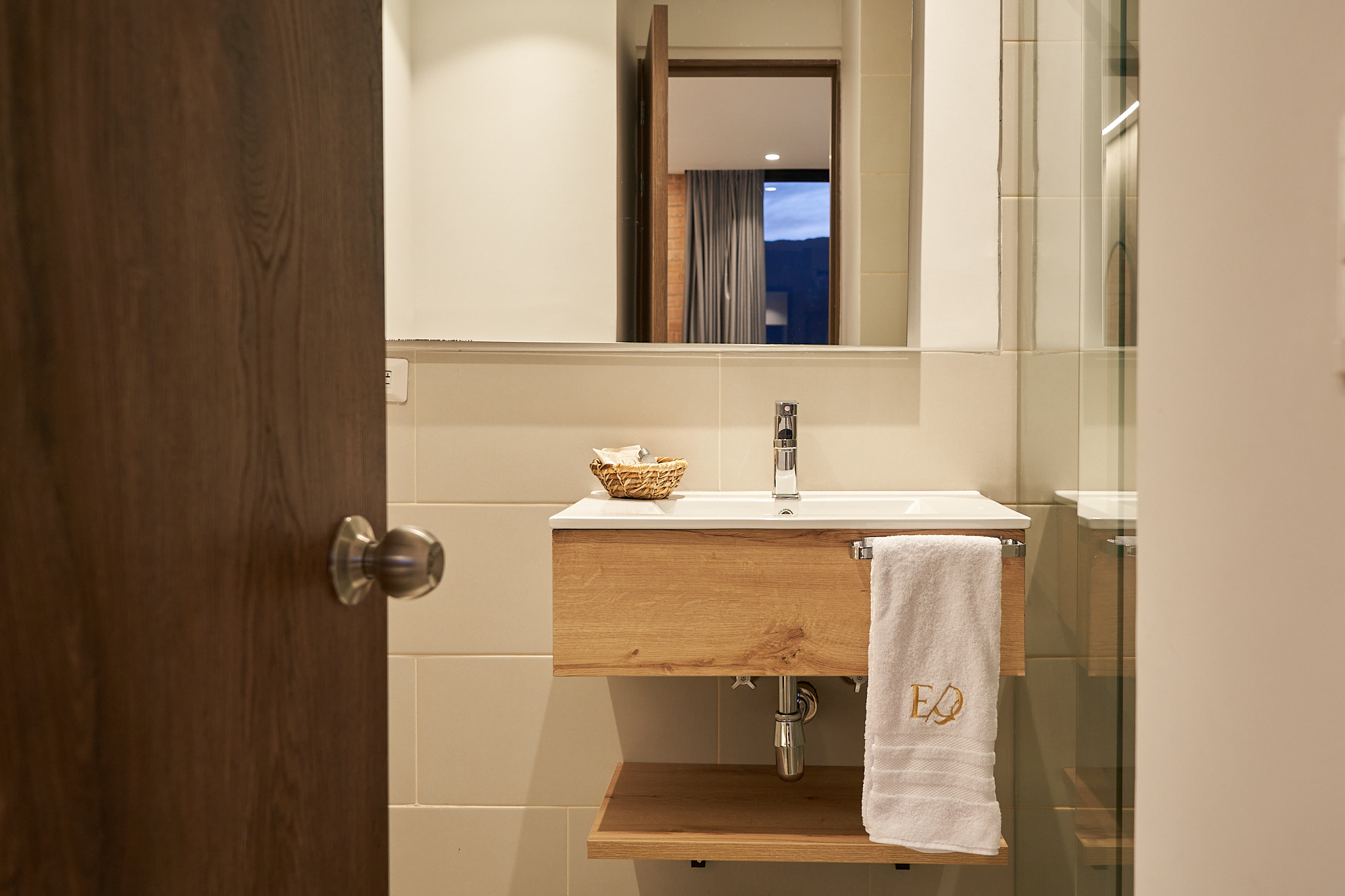 BAÑO - SUPERIOR (STANDARD)