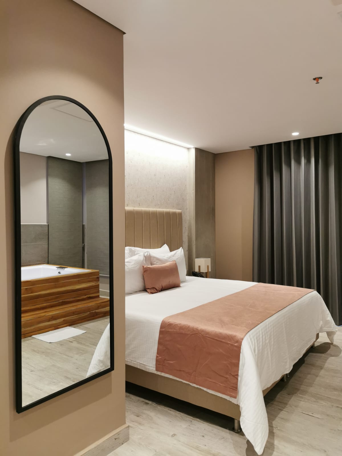 SUITE Y SUITE BALCON