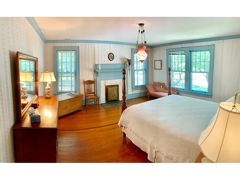 Cindys Bed And Breakfast Alberta Canada Cindy's Room | The Hunt House Bed and Breakfast
