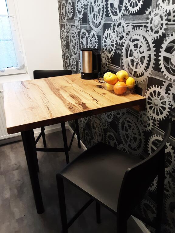 Appartement für 2 Personen mit Bad und Küche