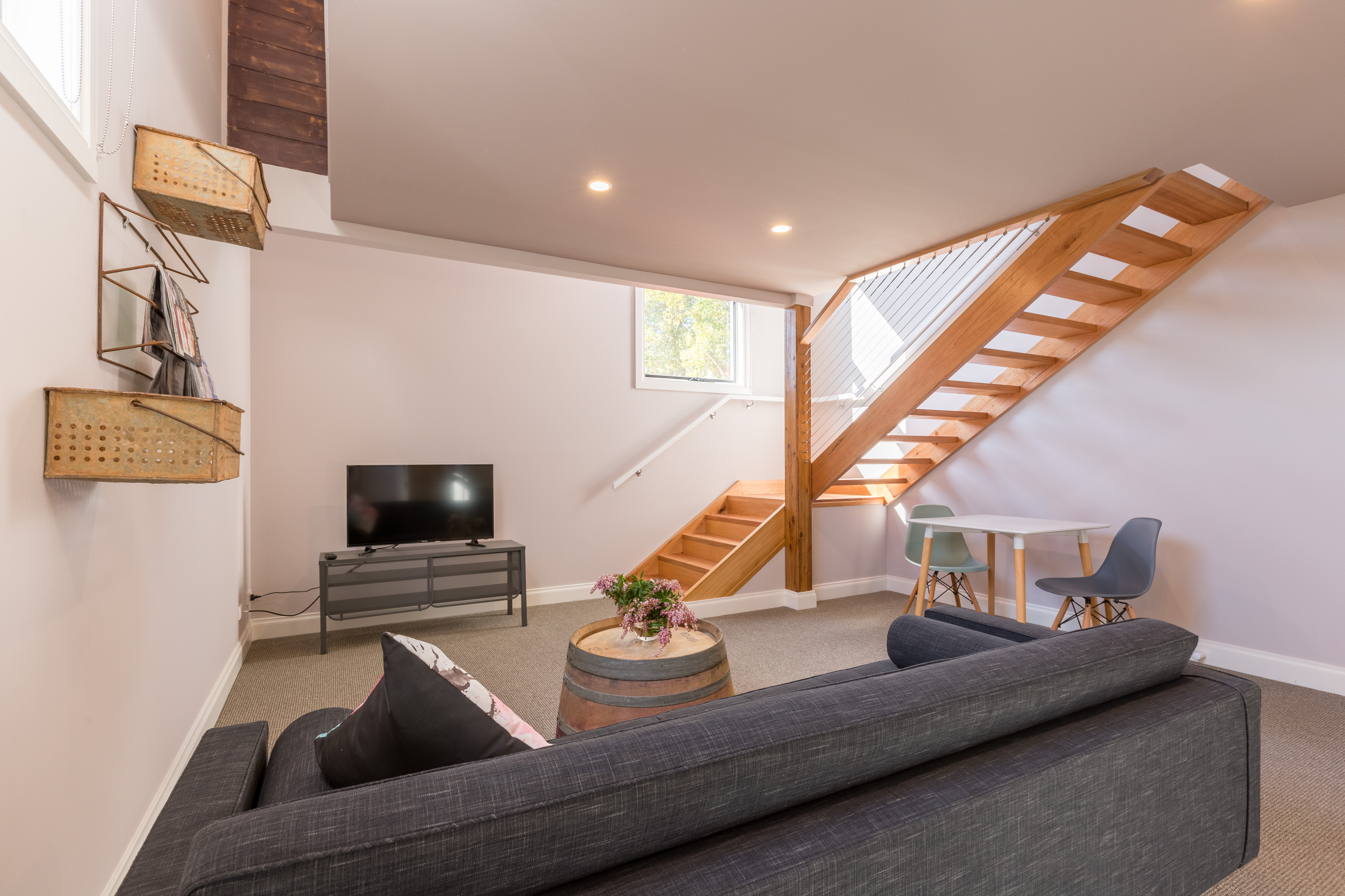 Lounge area in king gallery the old mechanics