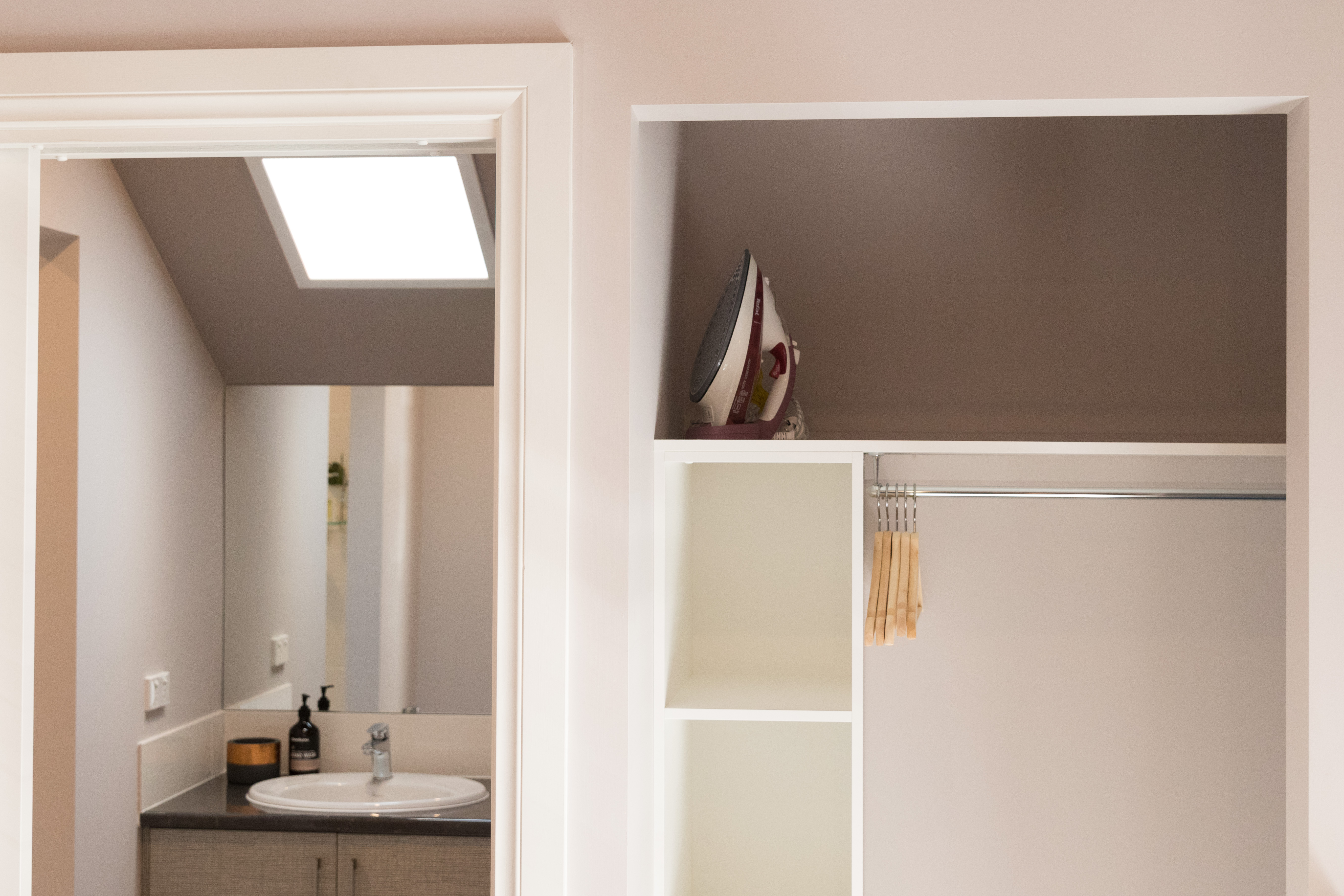 Robe and iron king gallery