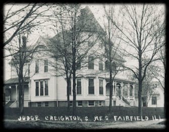 1907 or earlier black and white photo of The Victorian on Main
