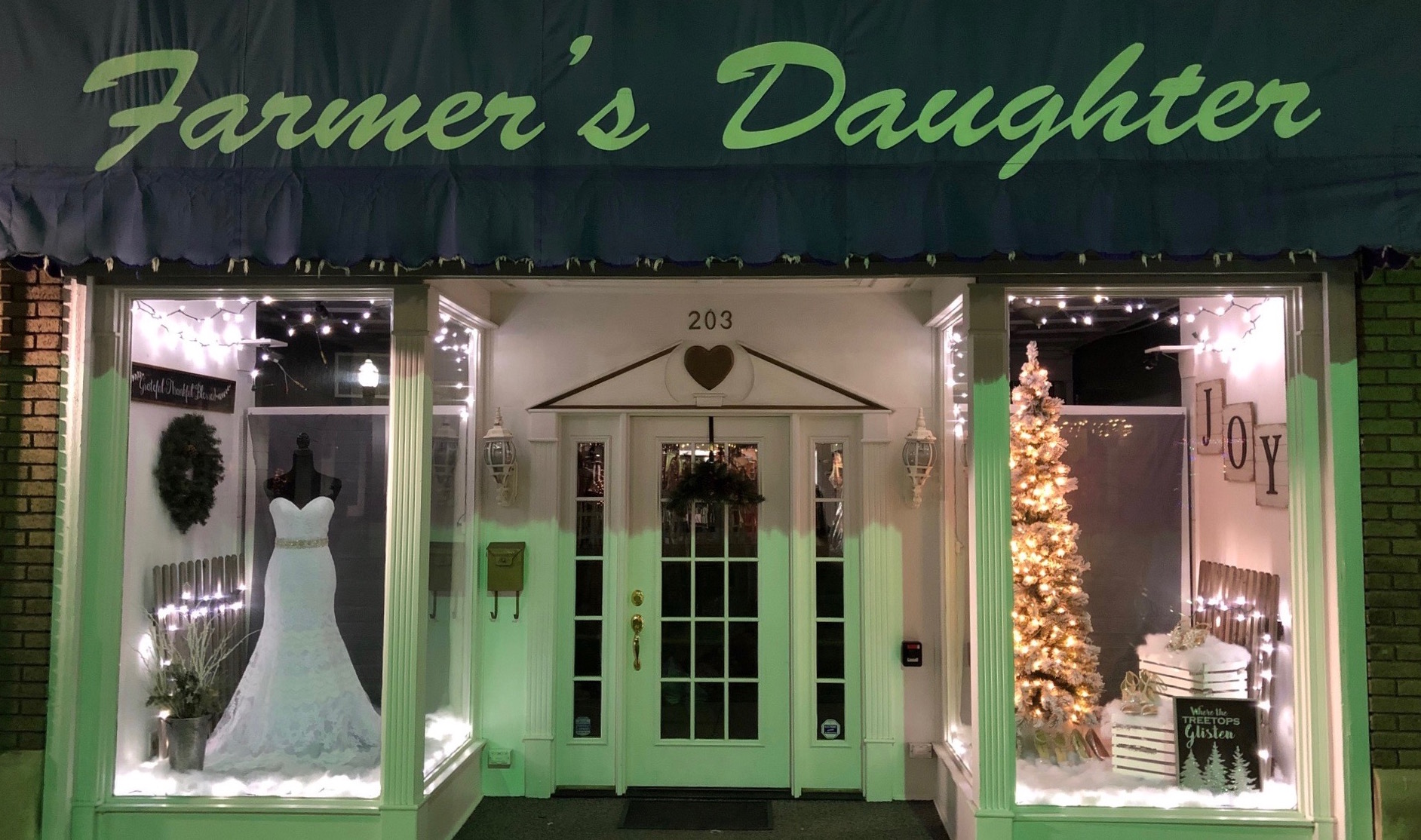 The Farmer's Daughter storefront Fairfield, Il.