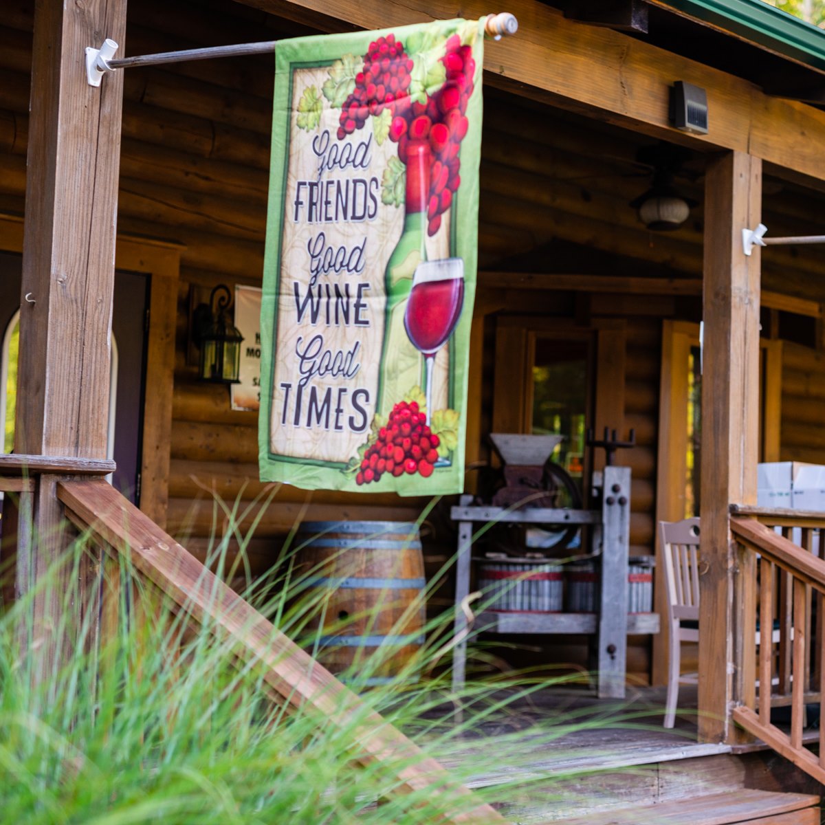 Porch at Pheasant Hollow winery