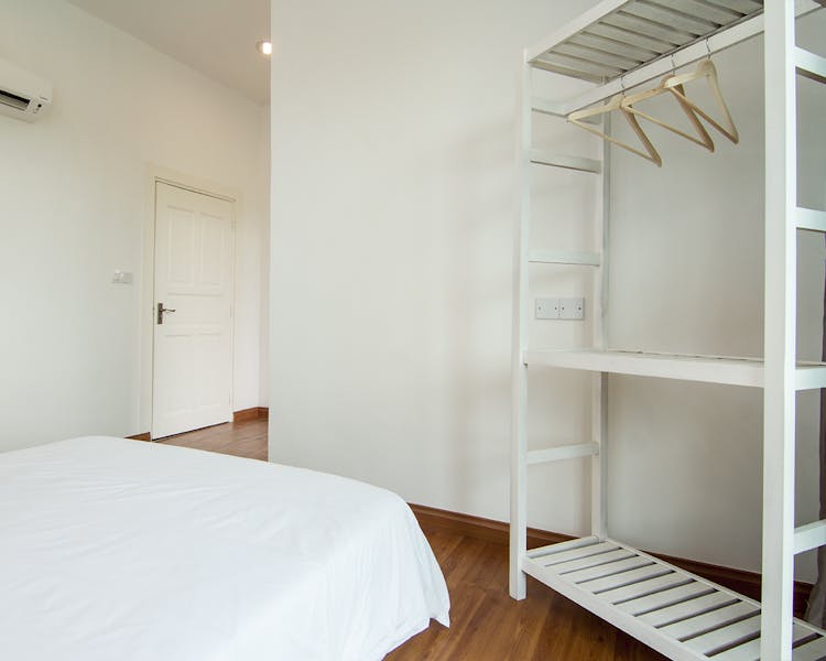 Spacious double room and bright rooms with en suite bathrooms and fully air-conditioned