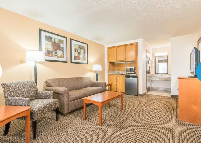 Deluxe Suite