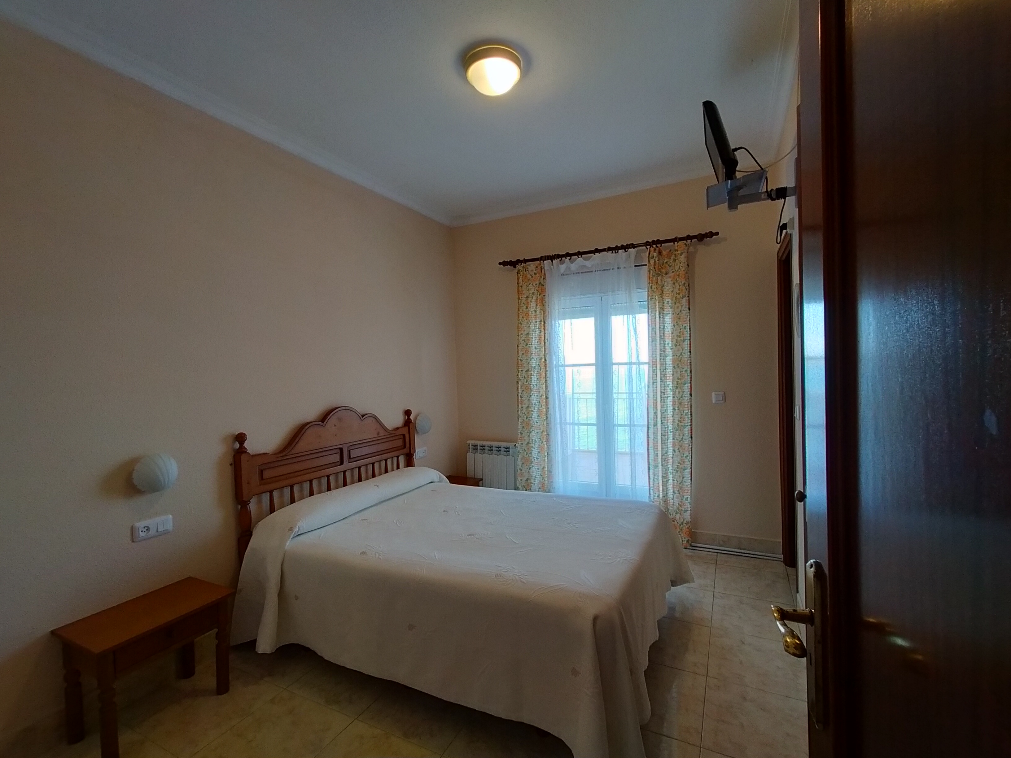 Single room with sea views