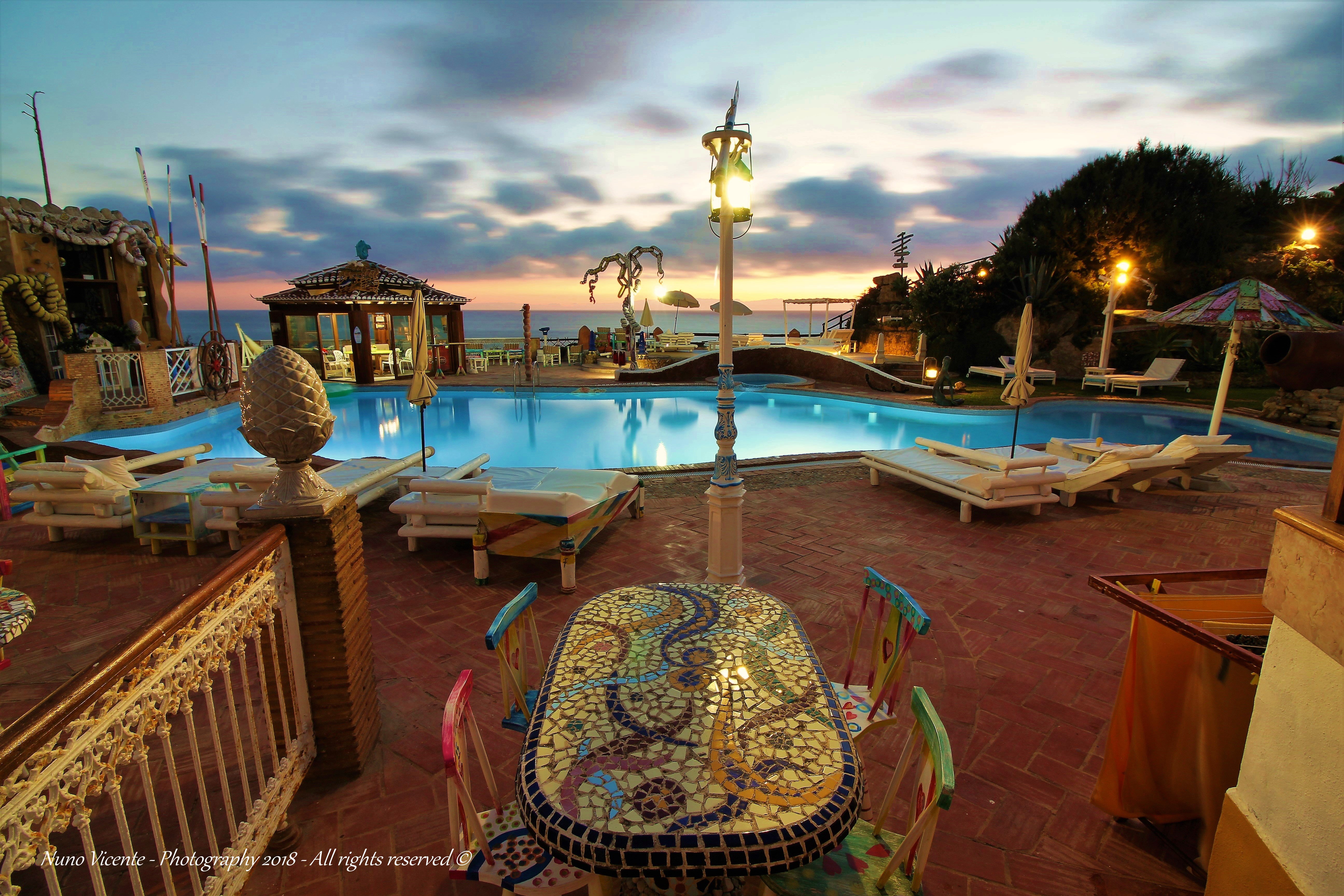 Piscina sunset