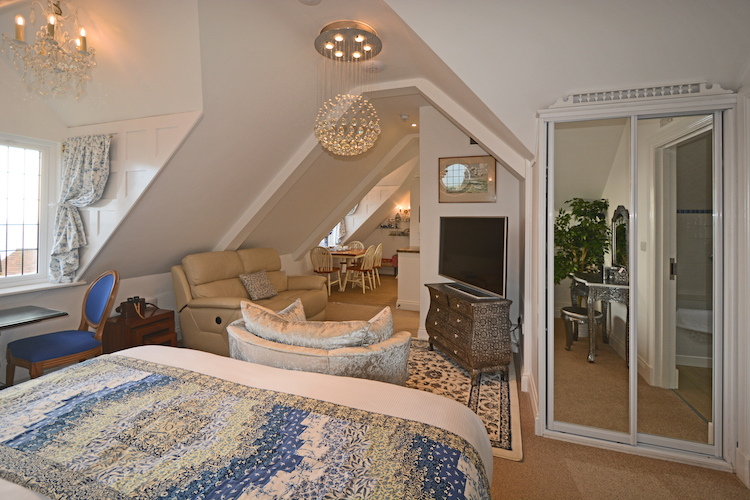 Haven Hall Hotel Sea View 3 Suite view over lounge area