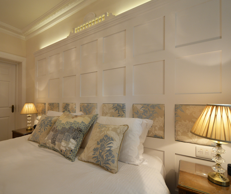 Haven Hall Hotel GS1 bed pillows