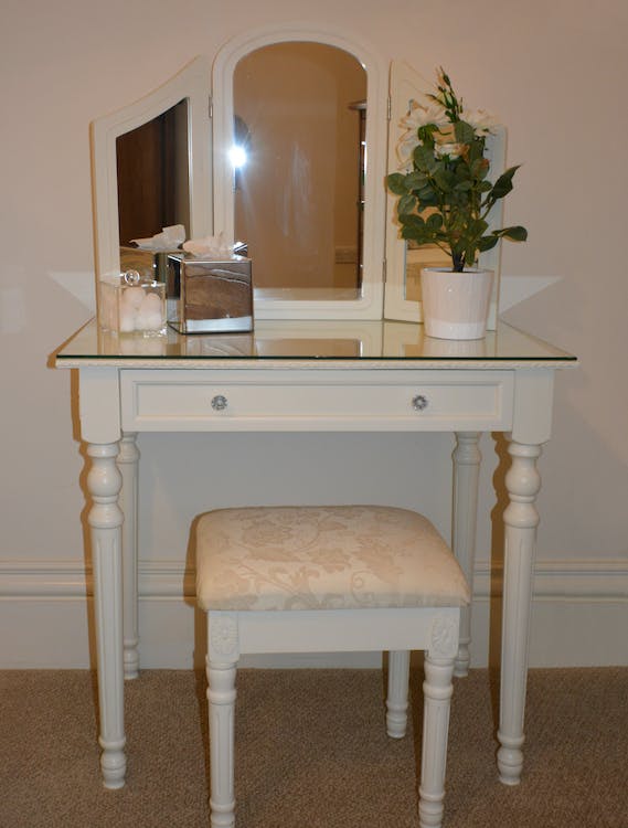 Haven Hall Hotel GS1 Dressing Table