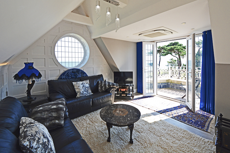 Haven Hall Hotel Penthouse Living Room & Balcony