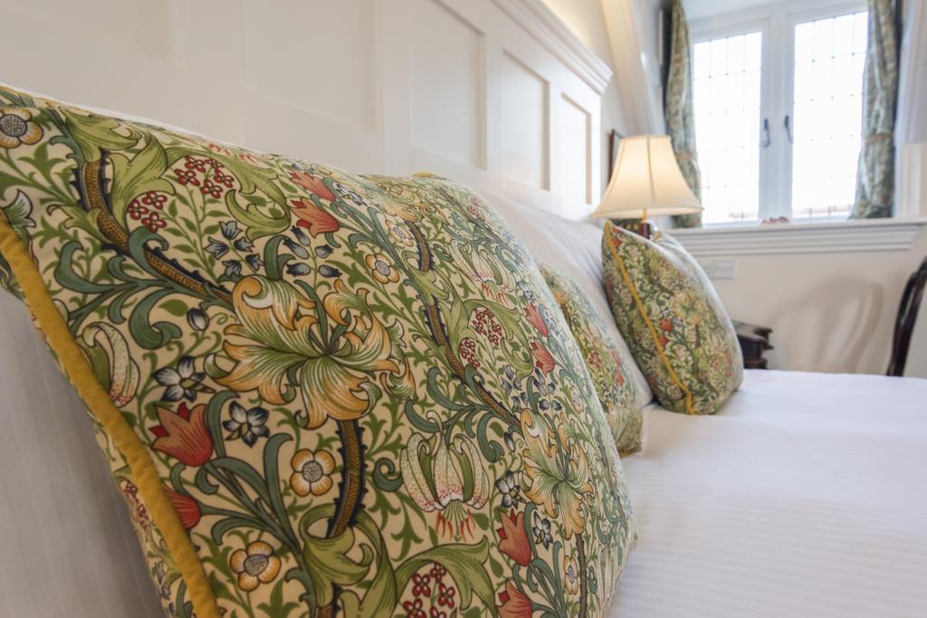 Haven Hall Hotel bedroom