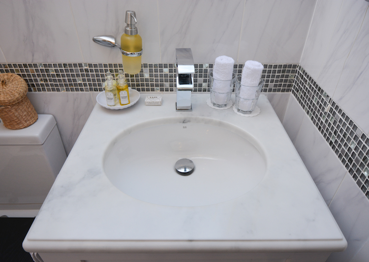 Haven Hall Hotel Bedroom 7 marble basin