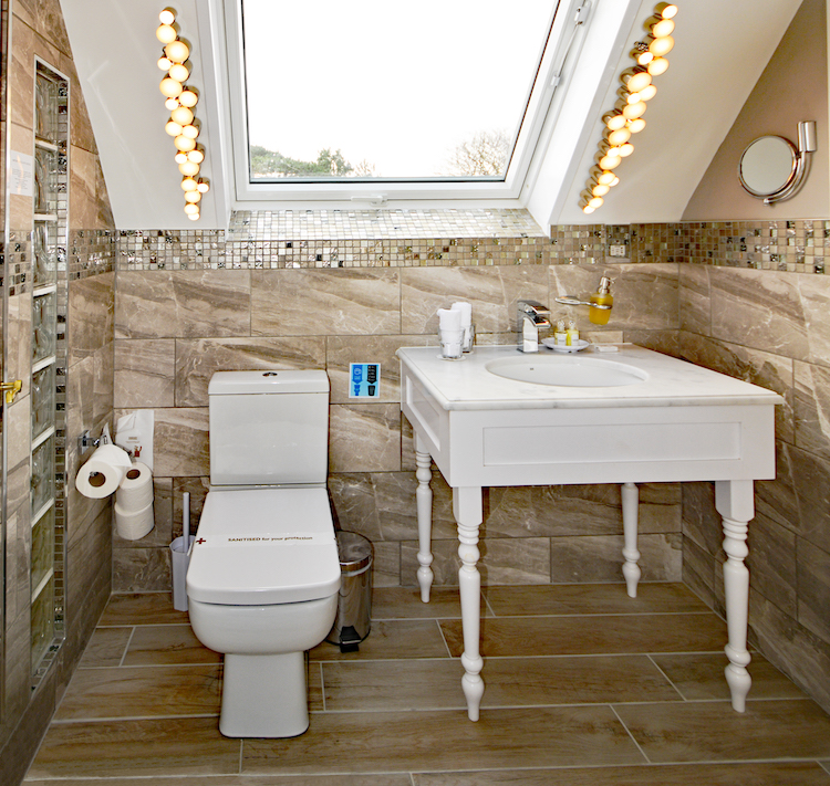 Haven Hall Hotel Penthouse 3rd Bathroom