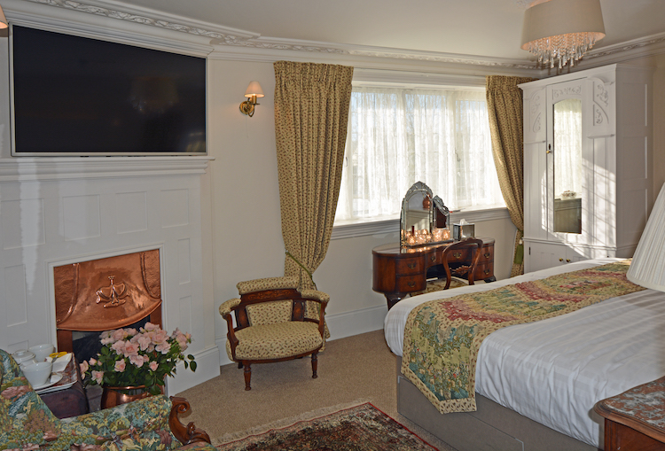 Haven Hall Hotel Bedroom 4 window