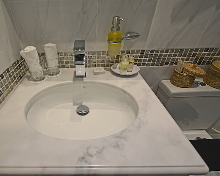 Haven Hall Hotel Bedroom 6 marble basin