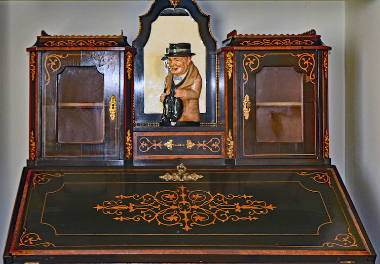 Haven Hall Hotel Bedroom 2 Bon Heur du Jour detail