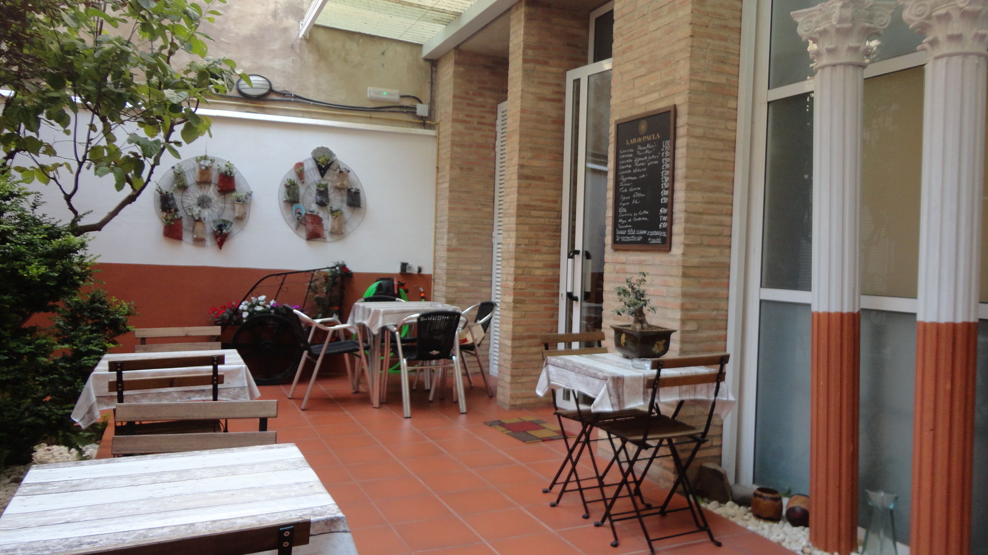 Jardín, zona de cafetería