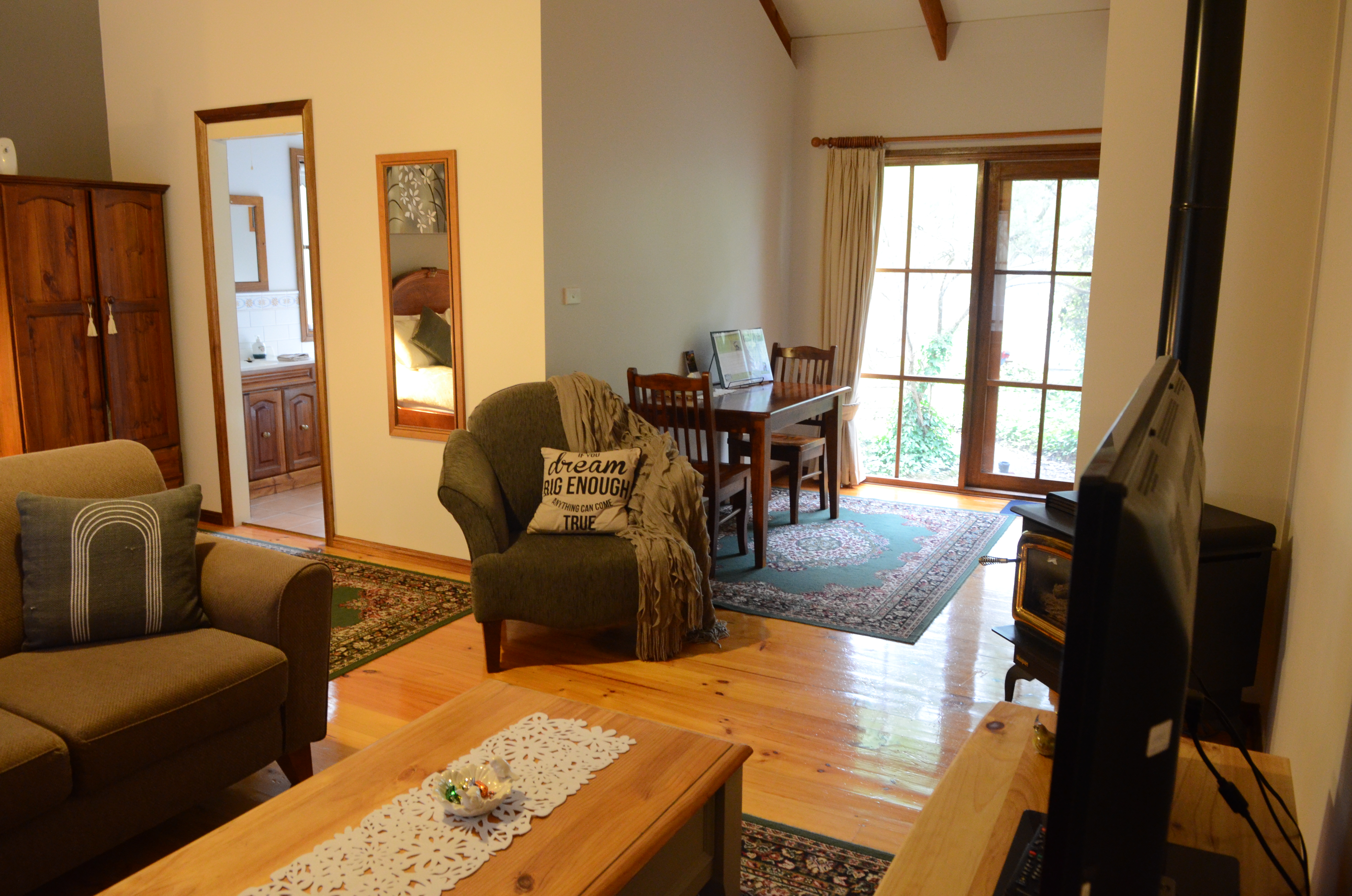 Lounge and Dining area in Ashley Cottage.